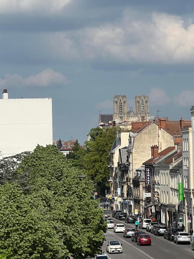 Reims Voyage Lägenhet Exteriör bild